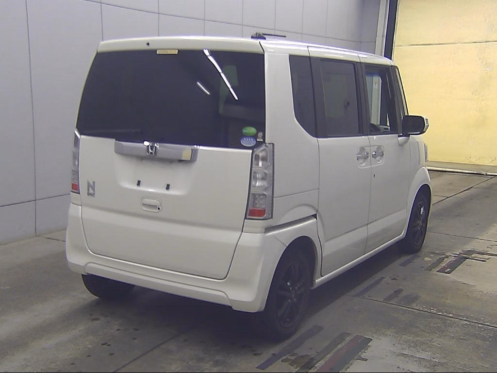 HONDA N-BOX