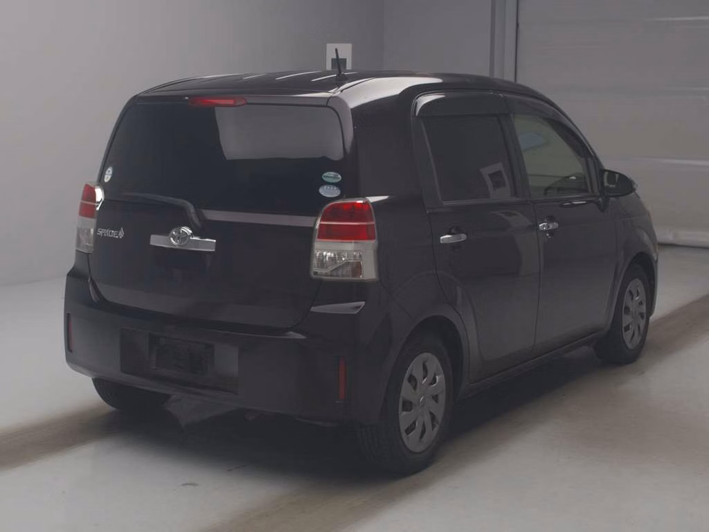 TOYOTA SPADE
