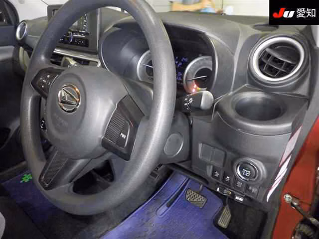DAIHATSU CAST