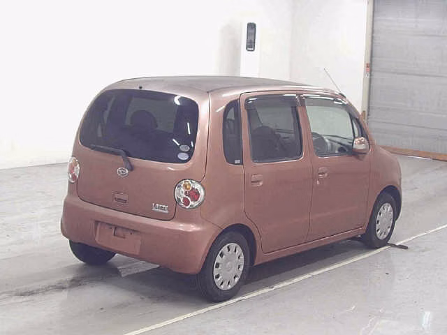 DAIHATSU MOVE LATTE
