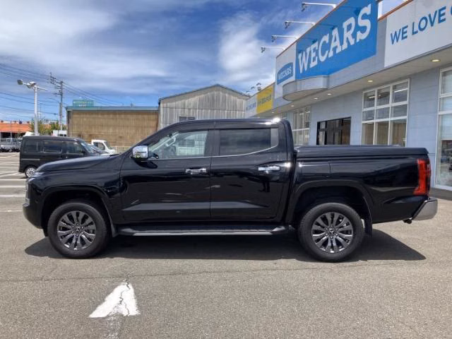 MITSUBISHI TRITON