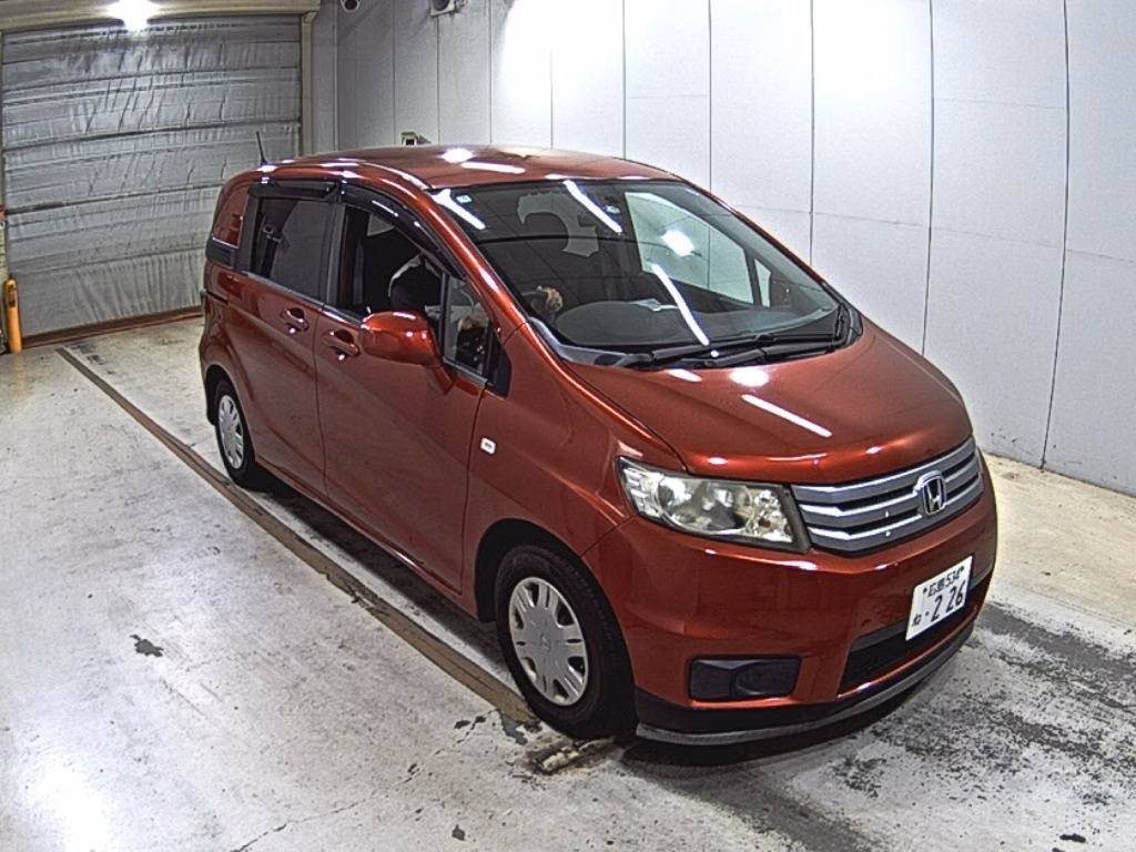 Honda Freed Spike