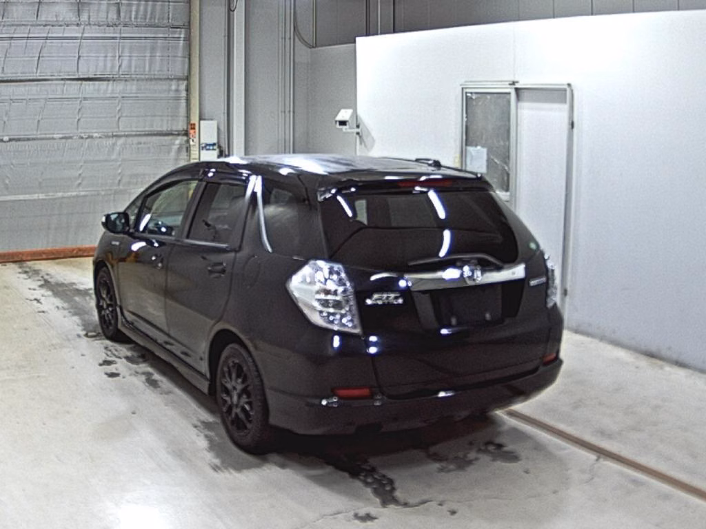 HONDA FIT SHUTTLE