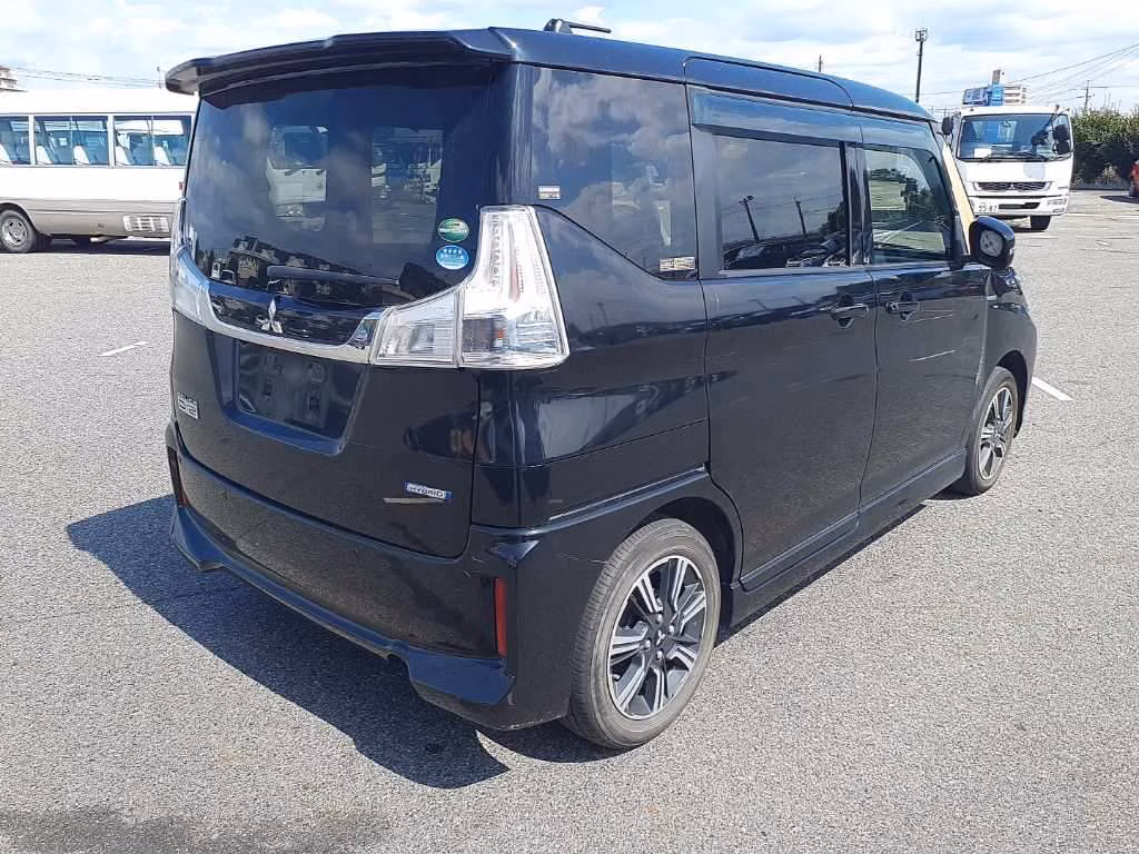 MITSUBISHI DELICA D:2