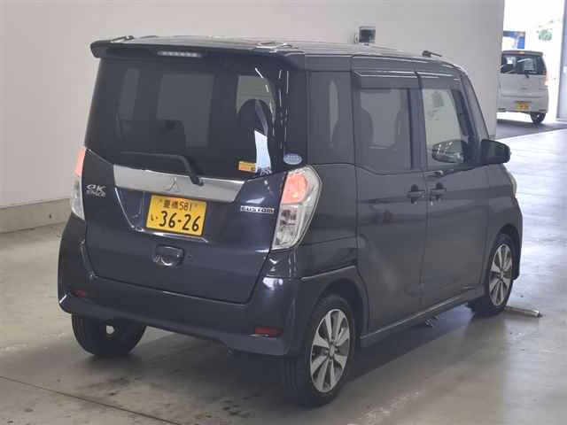 MITSUBISHI EK SPACE