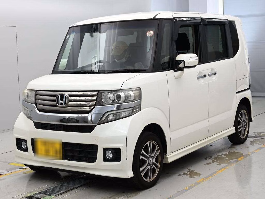 HONDA N-BOX