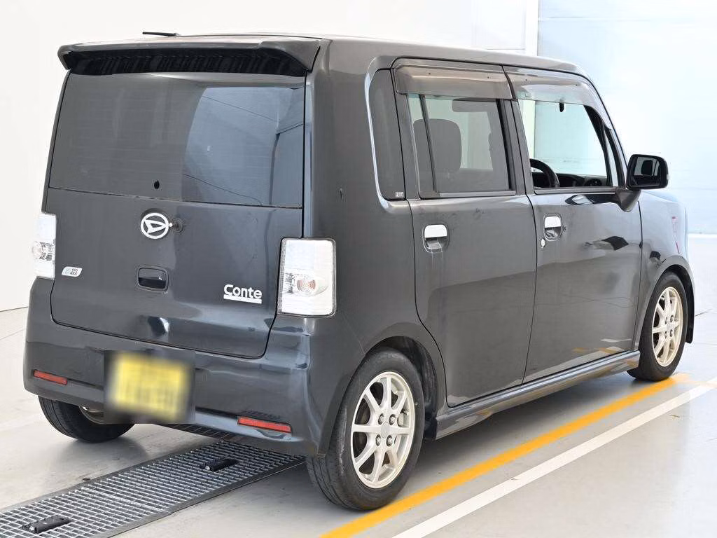 DAIHATSU MOVE CONTE
