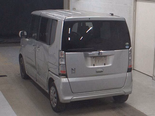 HONDA N-BOX