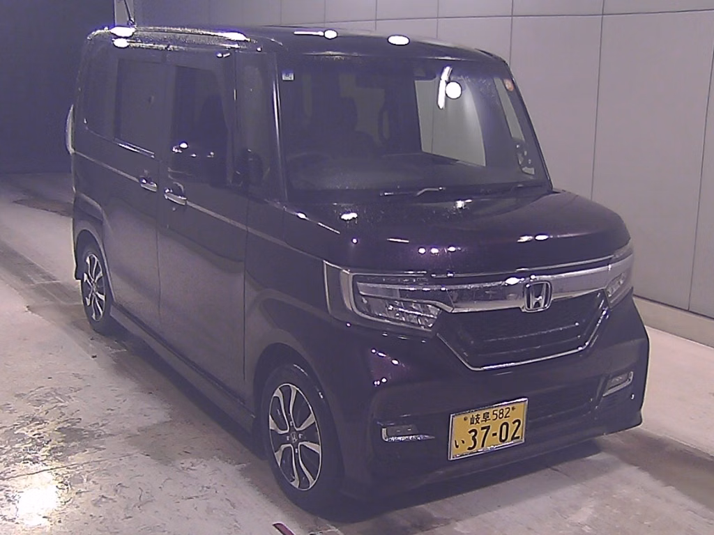 HONDA N-BOX