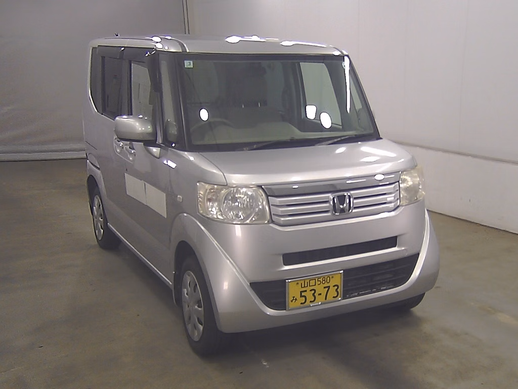 HONDA N-BOX+