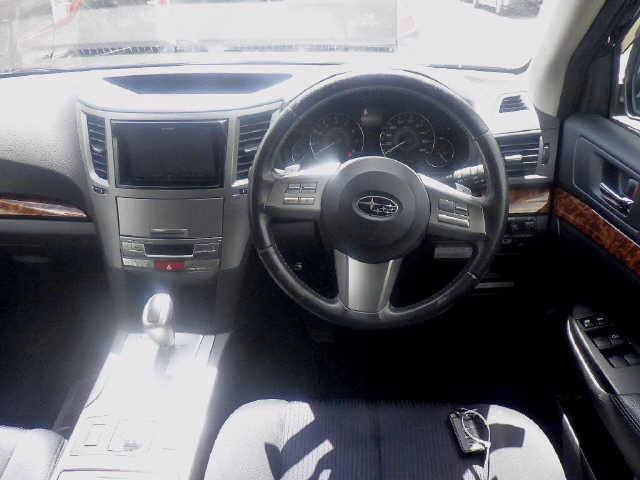 SUBARU LEGACY