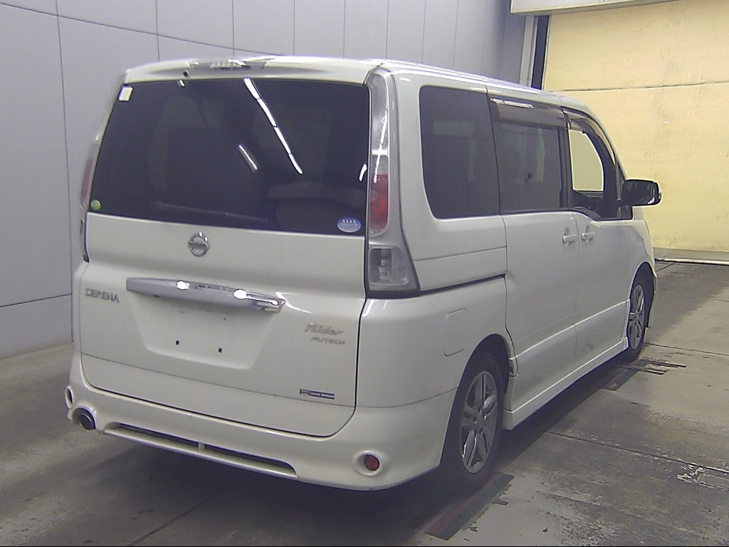 NISSAN SERENA