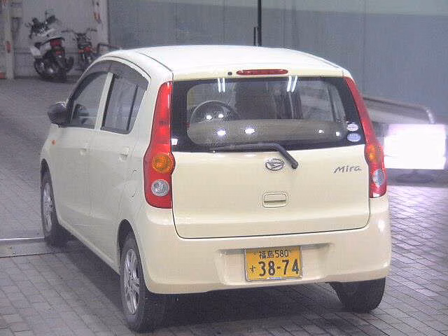 DAIHATSU MIRA