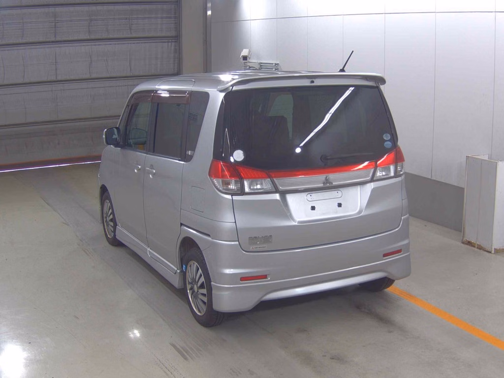 MITSUBISHI DELICA D:2
