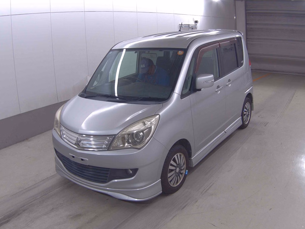 MITSUBISHI DELICA D:2