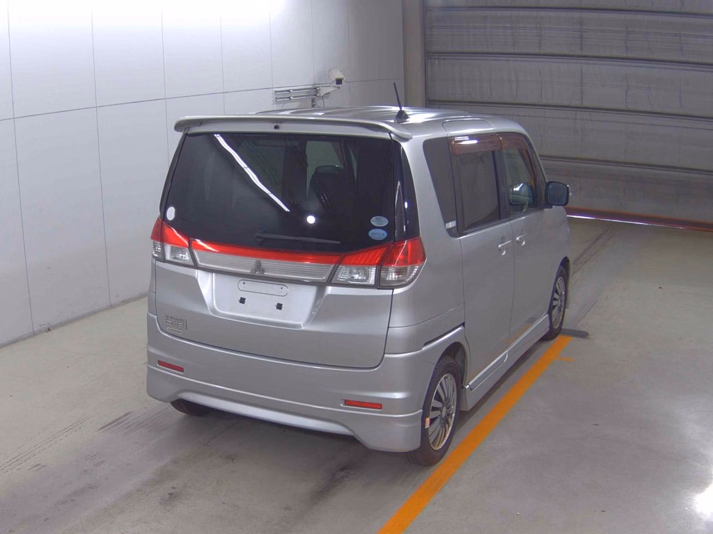 MITSUBISHI DELICA D:2