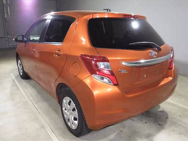 TOYOTA VITZ