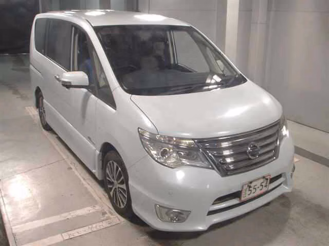 NISSAN SERENA