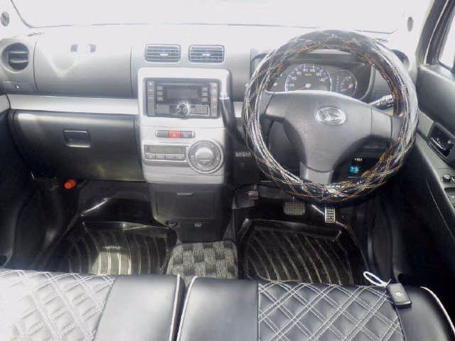DAIHATSU MOVE CONTE