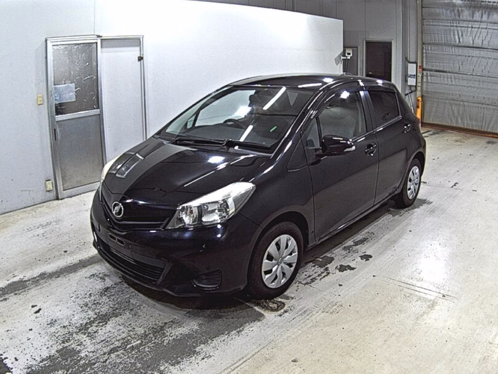 TOYOTA VITZ