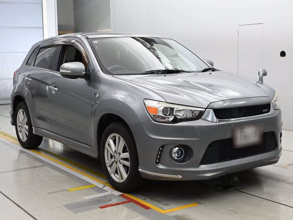 MITSUBISHI RVR