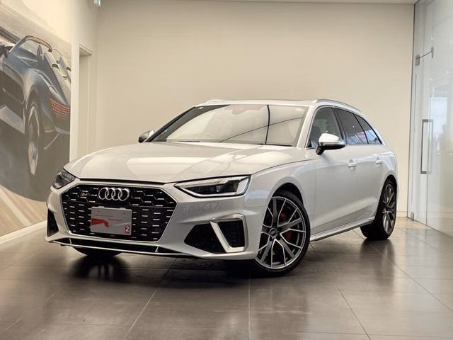 Audi S4
