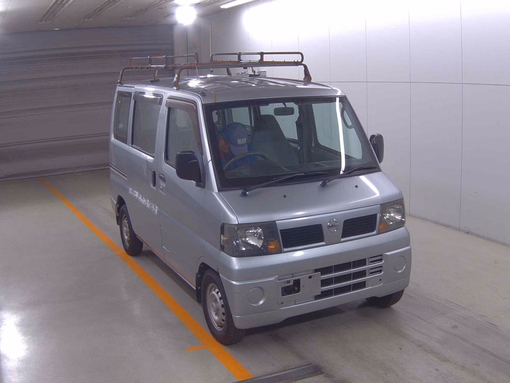 NISSAN CLIPPER