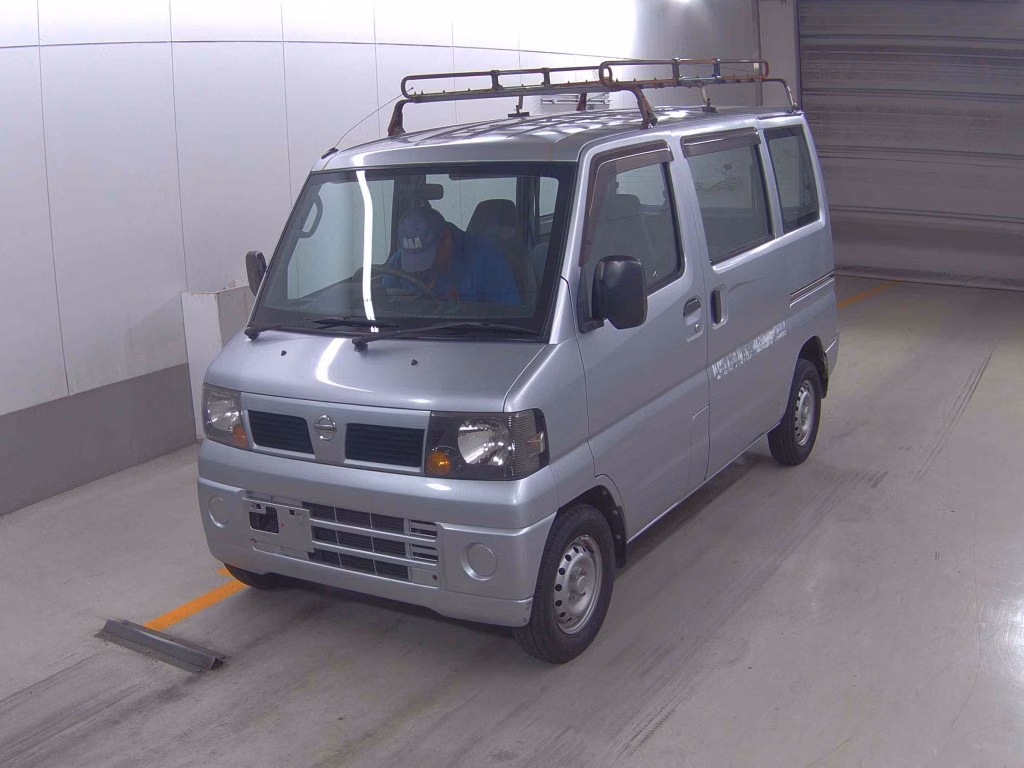 NISSAN CLIPPER