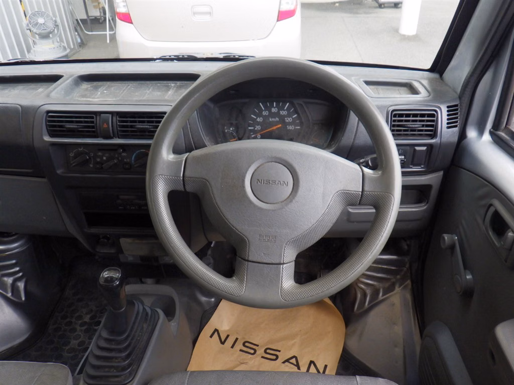 NISSAN CLIPPER