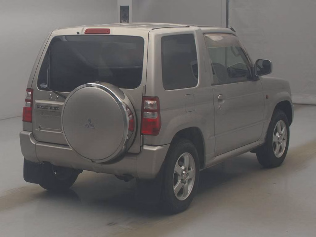 MITSUBISHI PAJERO MINI