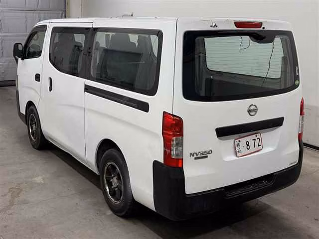 NISSAN NV350 CARAVAN