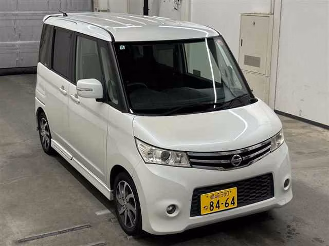 NISSAN ROOX