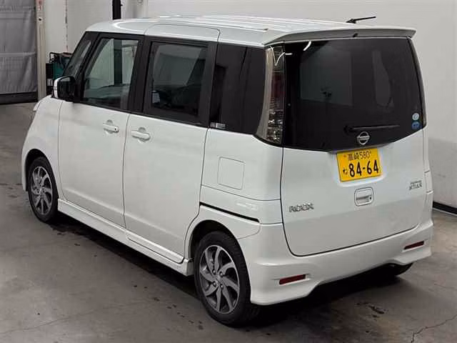 NISSAN ROOX