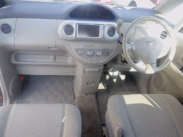 TOYOTA PORTE