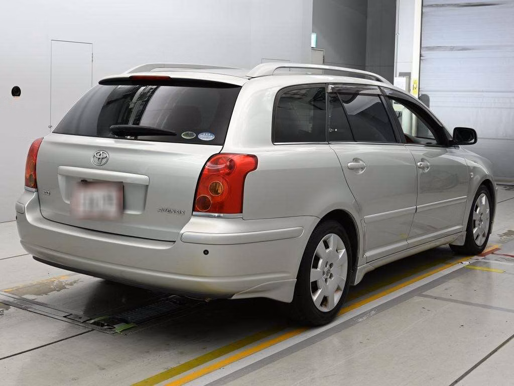 TOYOTA AVENSIS