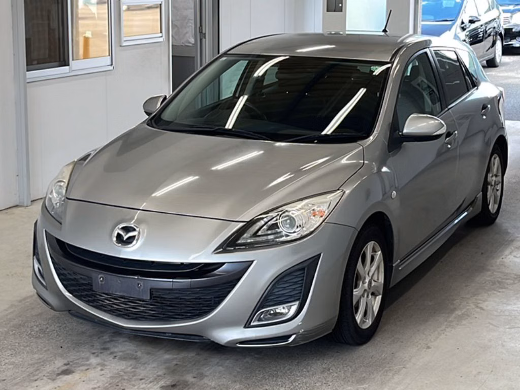 MAZDA AXELA