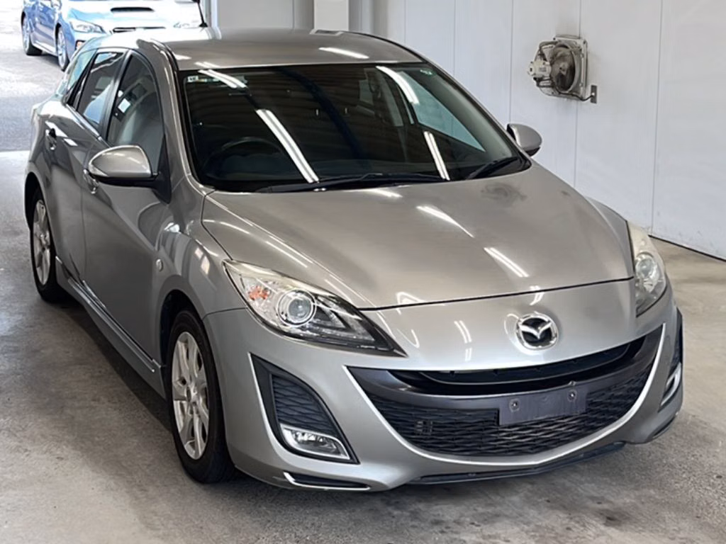 MAZDA AXELA