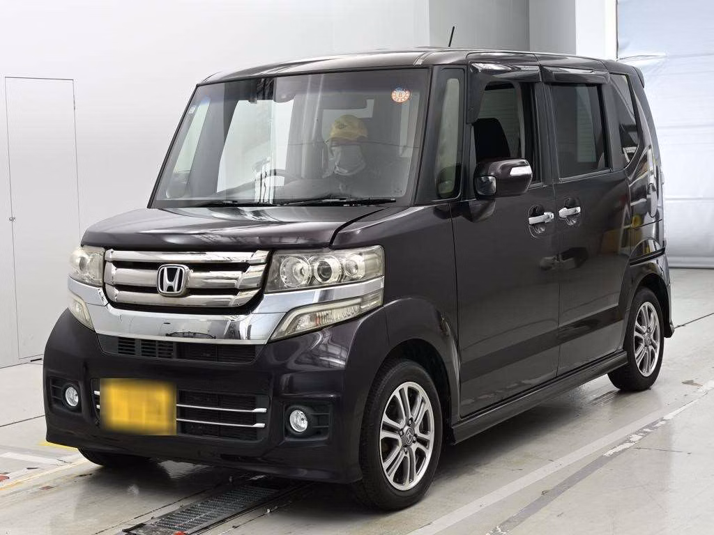 HONDA N-BOX