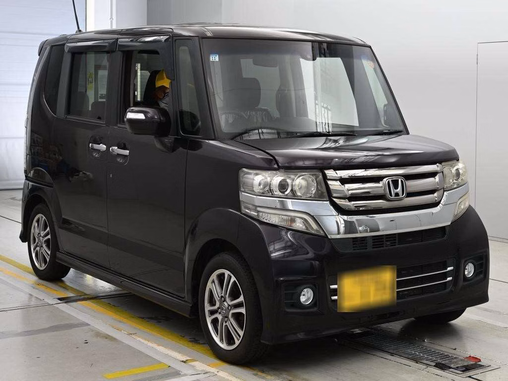 HONDA N-BOX