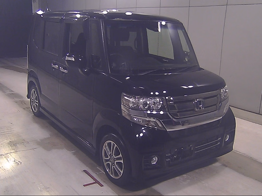 HONDA N-BOX