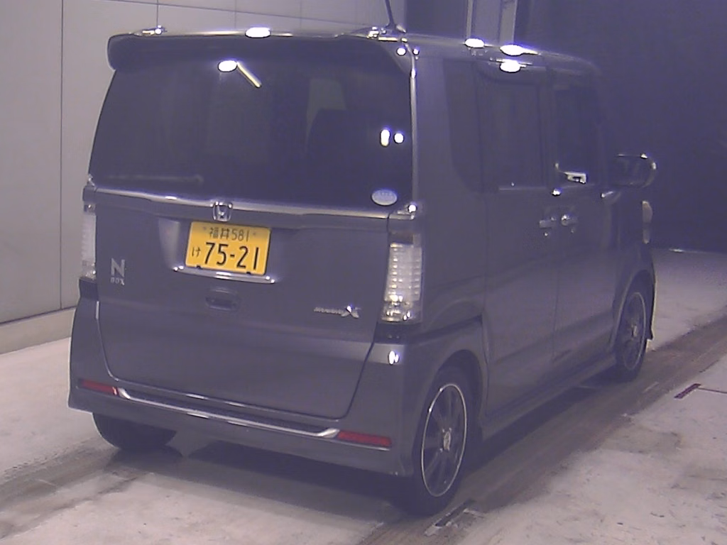 HONDA N-BOX