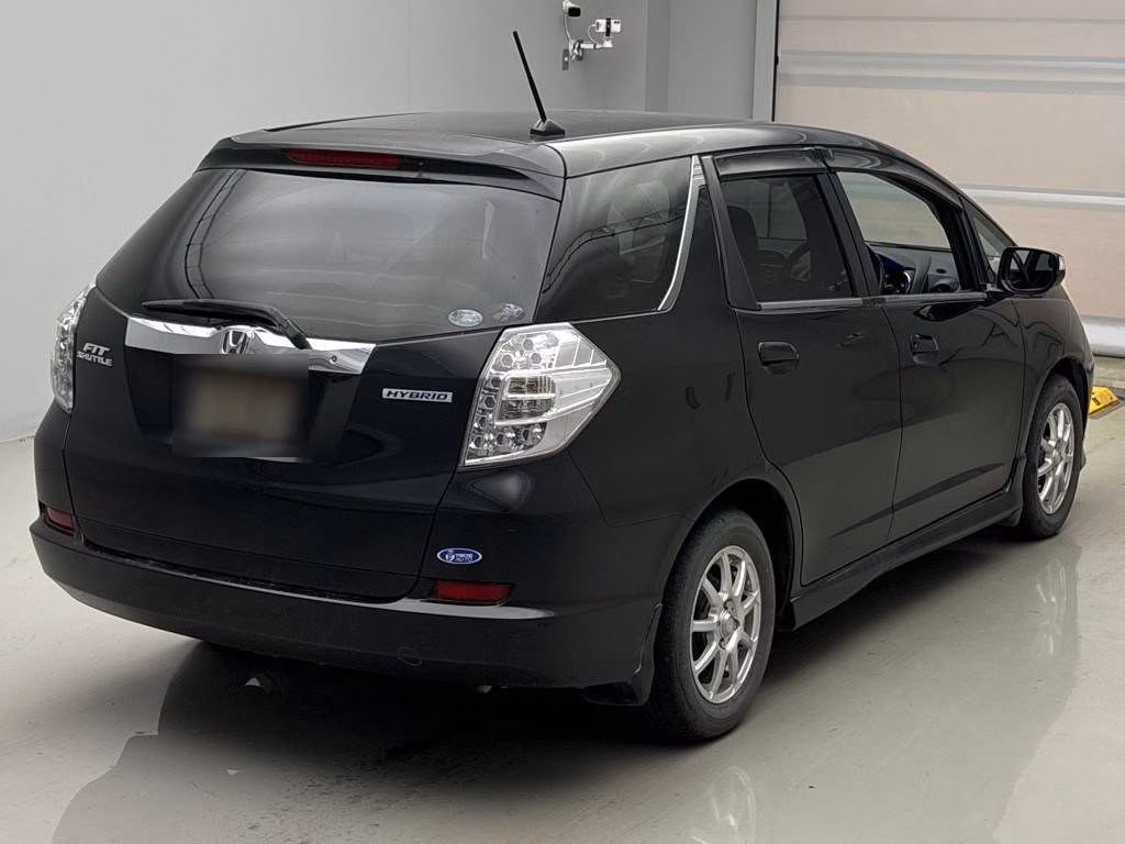 HONDA FIT SHUTTLE