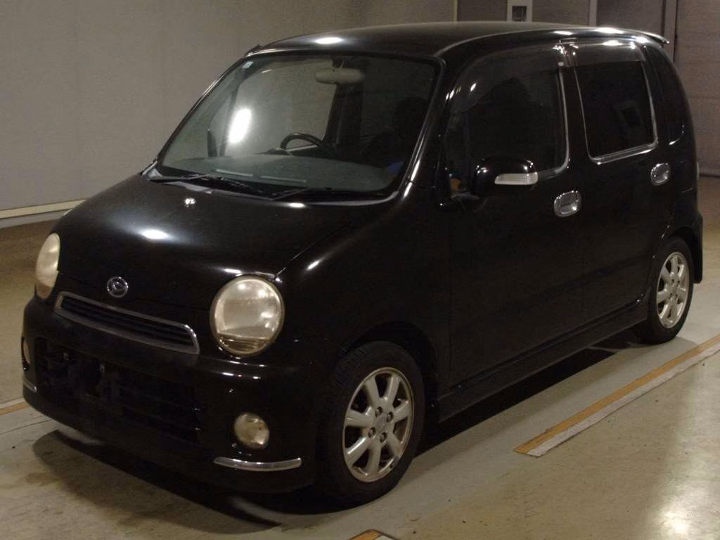 DAIHATSU MOVE LATTE