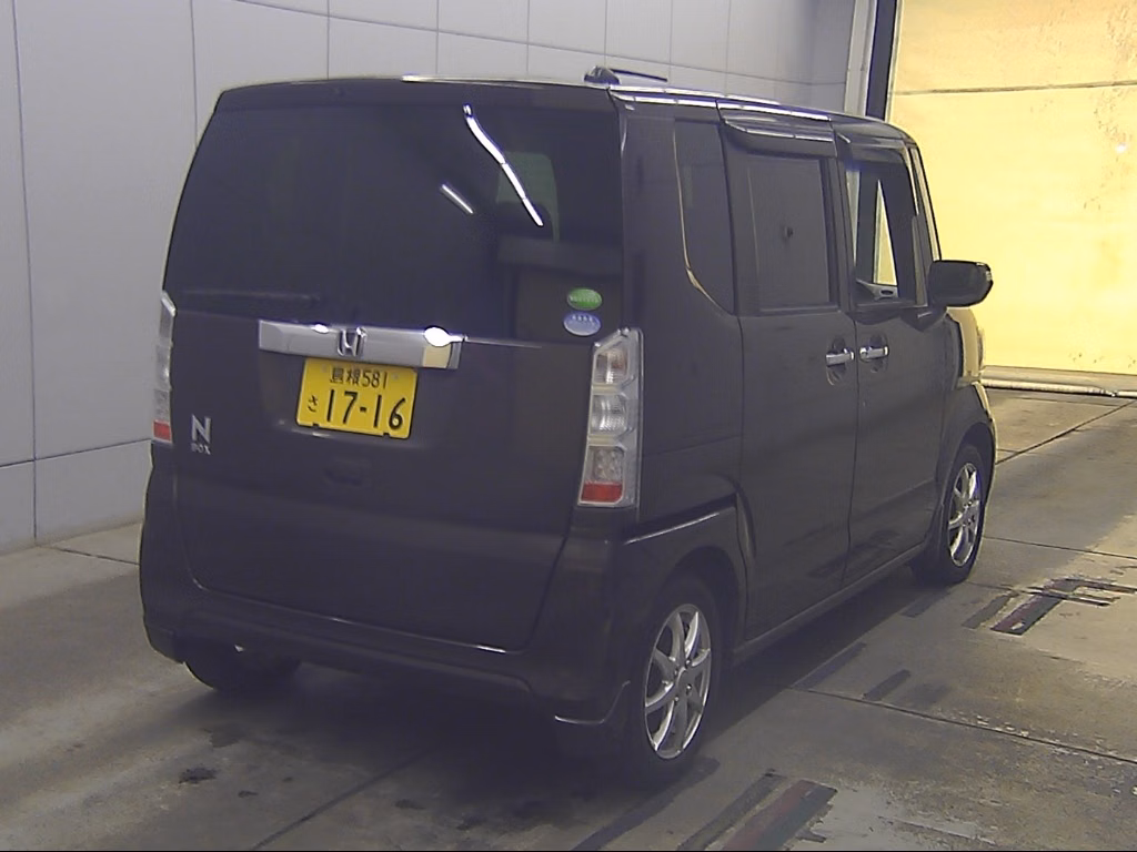 HONDA N-BOX