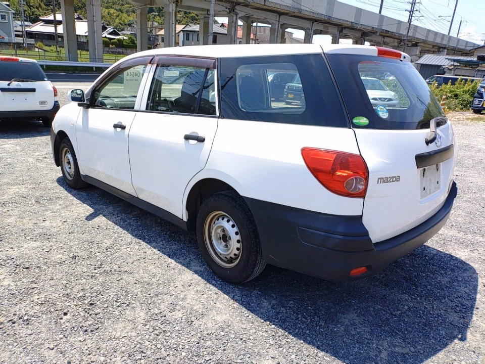 MAZDA FAMILIA