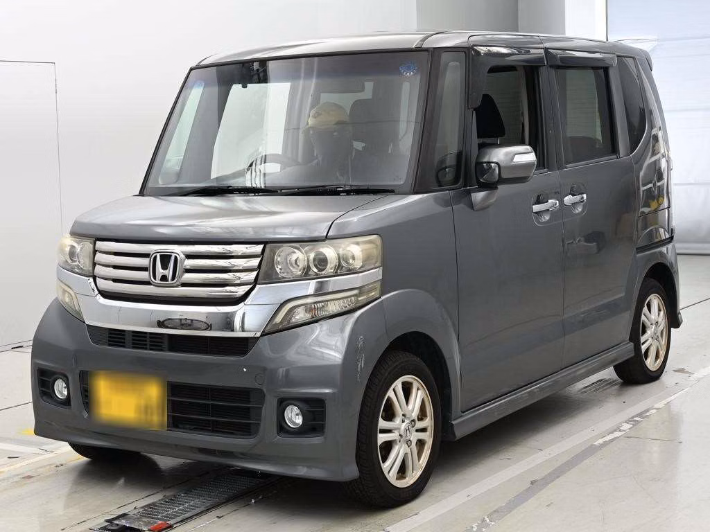 HONDA N-BOX