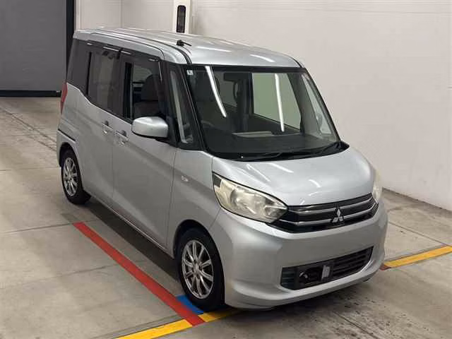 MITSUBISHI EK SPACE