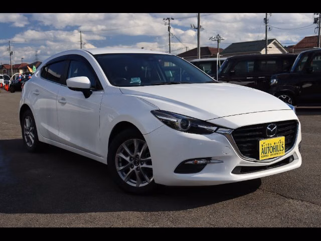 MAZDA AXELA