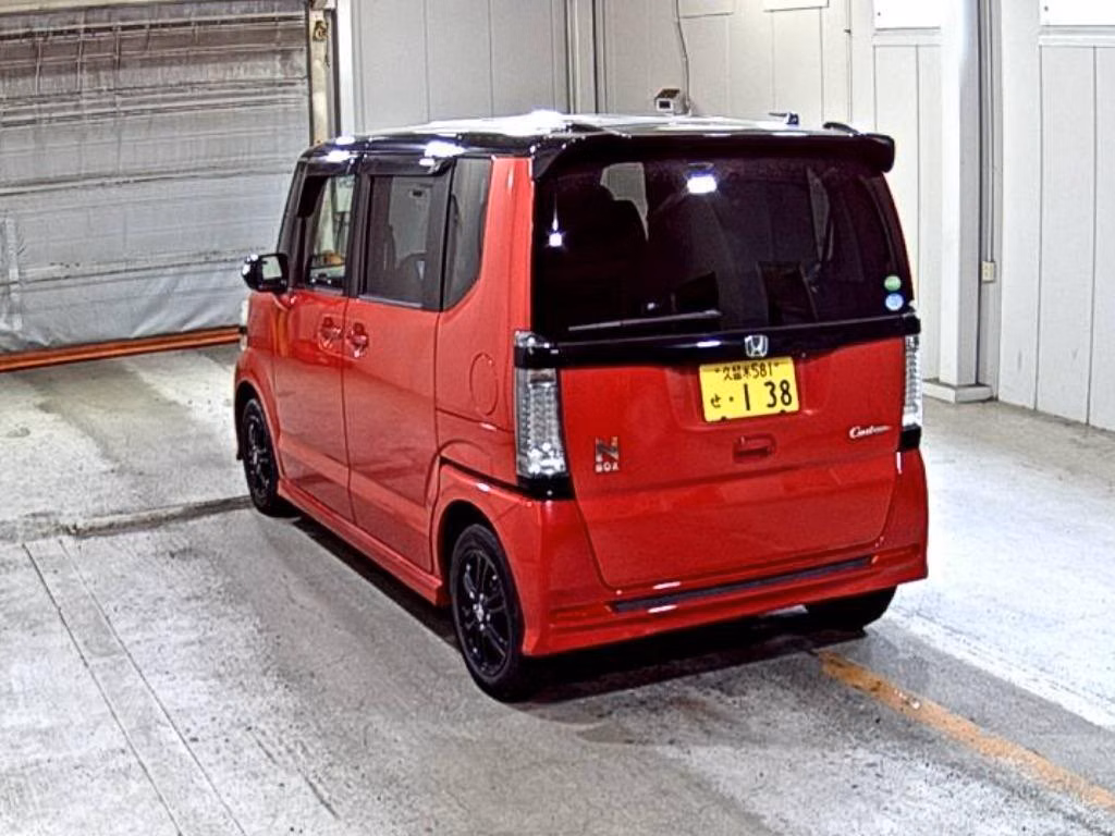 HONDA N-BOX