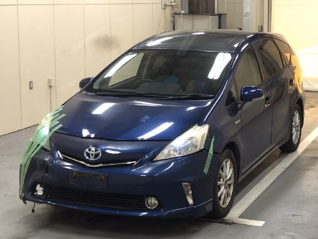 TOYOTA PRIUS ALPHA
